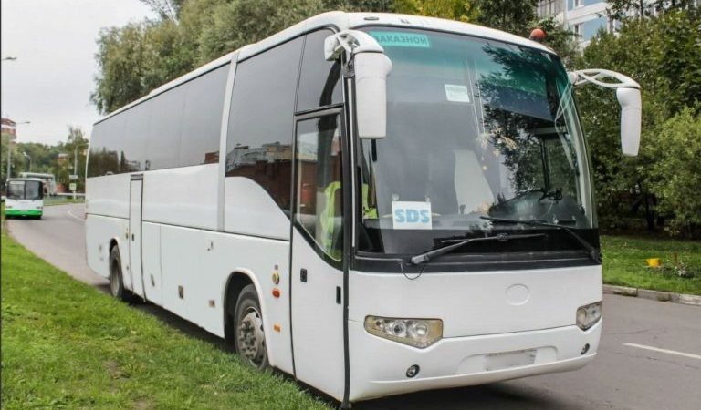 Омнибус-Авто: Ваш надежный проводник в мире аренда автобусов – комфорт, безопасность и свобода передвижения!
